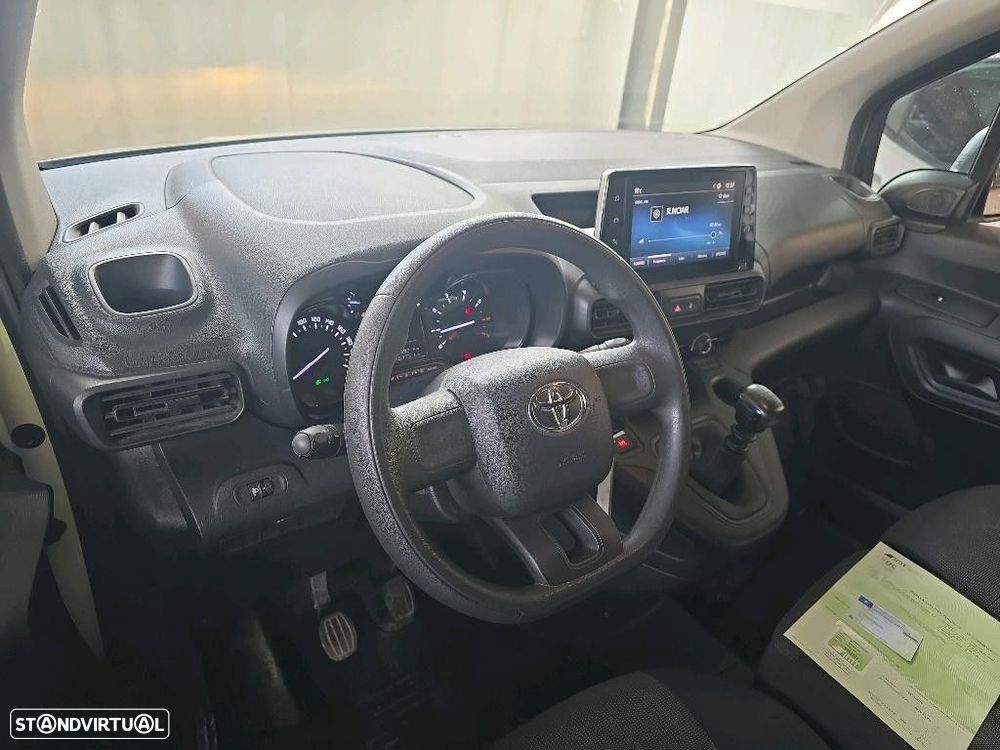 Toyota Proace City 1.5D L1 COMFORT 102cv - AC - GPS - IVA DEDUTÍVEL - 24