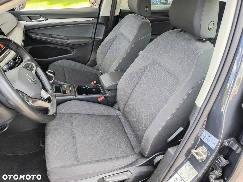 Volkswagen Golf - 10