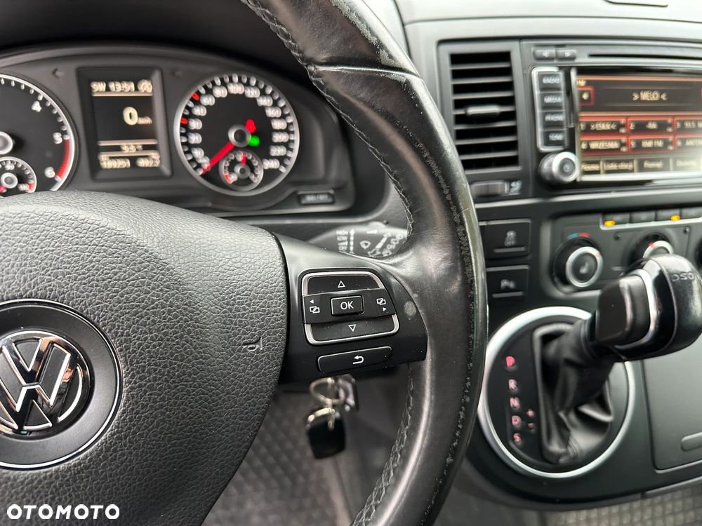 Volkswagen Multivan - 11