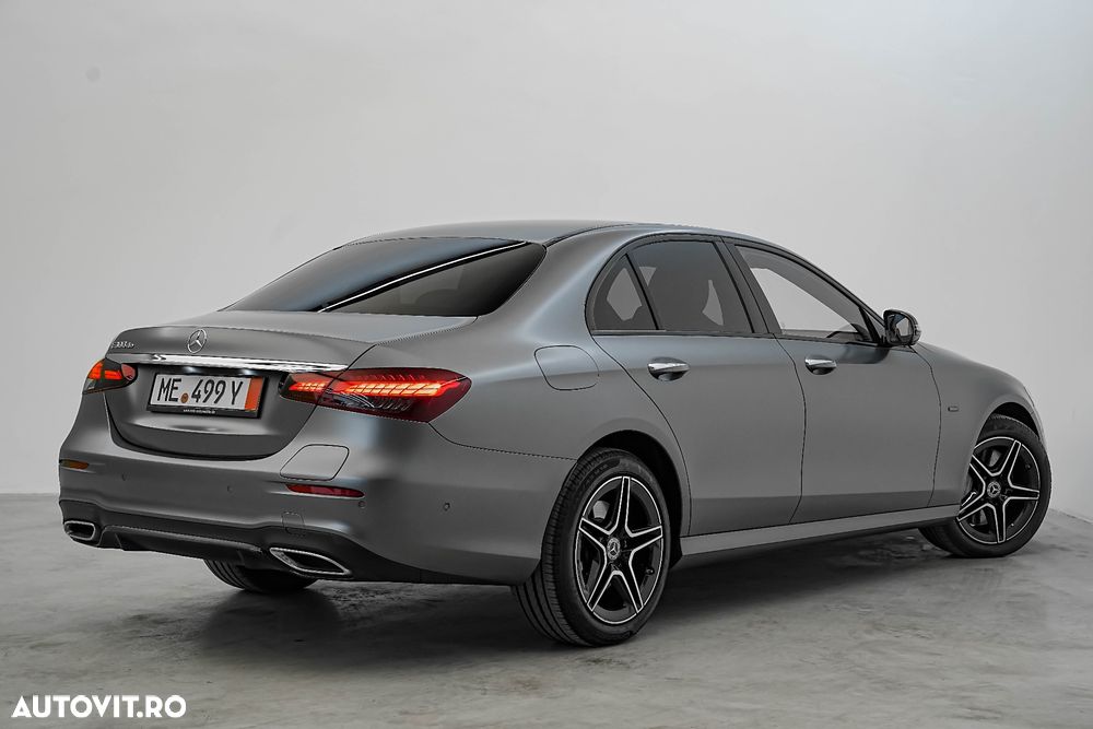 Mercedes-Benz E 300 de 9G-TRONIC AMG Line - 10