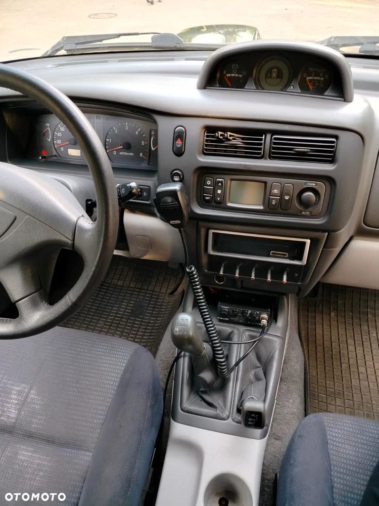 Mitsubishi Pajero Sport - 9