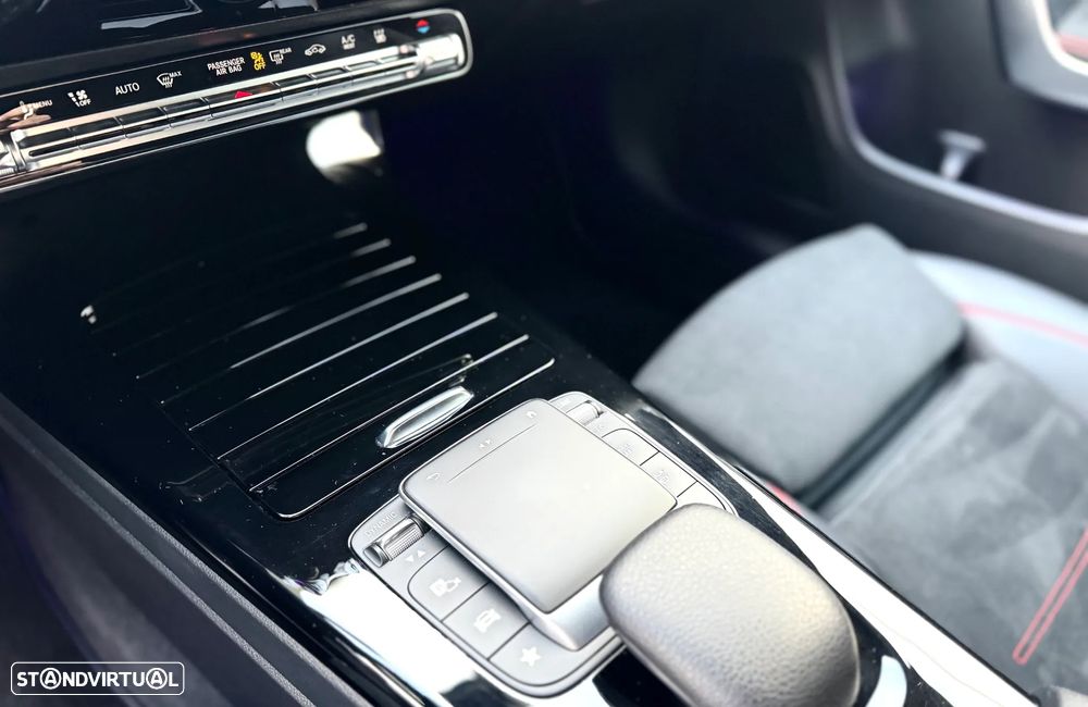 Mercedes-Benz CLA 250 e Shooting Brake AMG Line - 29