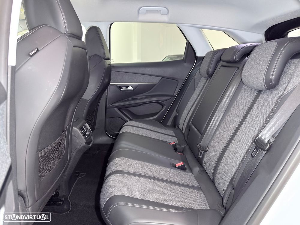 Peugeot 3008 PureTech 130 Stop & Start GPF EAT8 Allure - 16