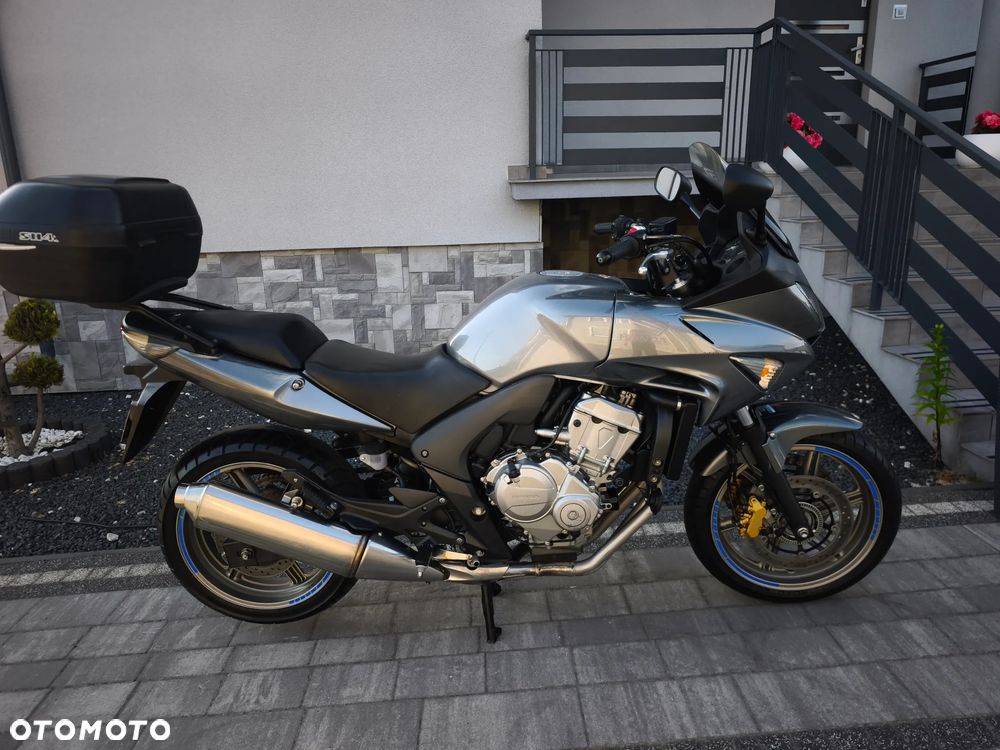 Honda CBF - 26