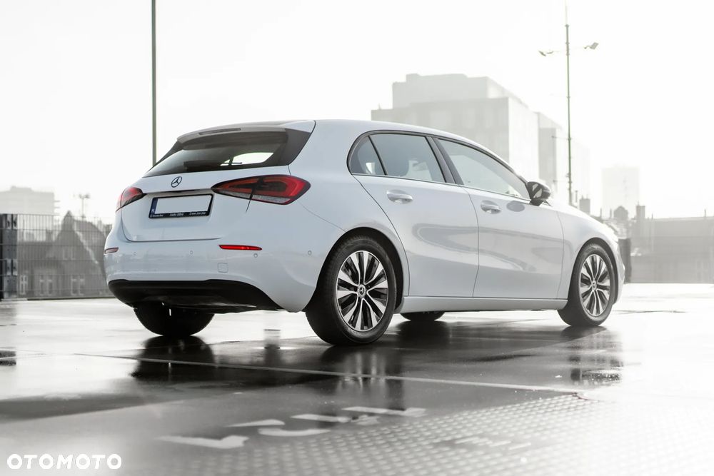 Mercedes-Benz Klasa A 180 Style 7G-DCT - 26