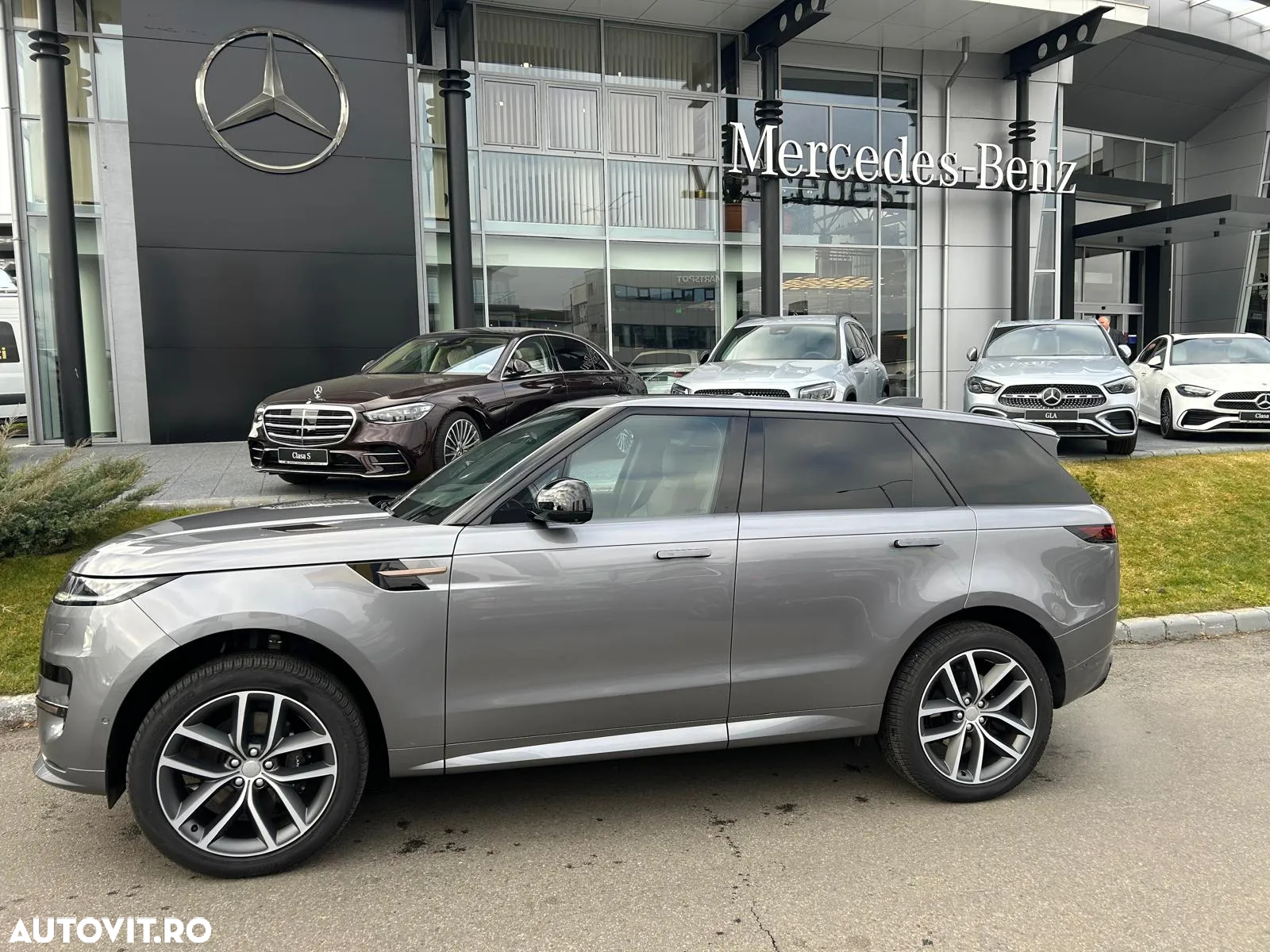 Land Rover Range Rover Sport 3.0 I6 D250 MHEV Dynamic SE - 2