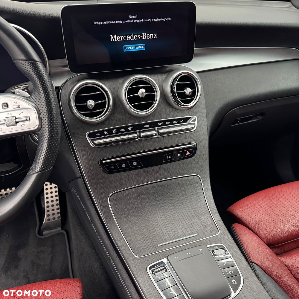 Mercedes-Benz GLC 300 4Matic 9G-TRONIC AMG Line Plus - 4