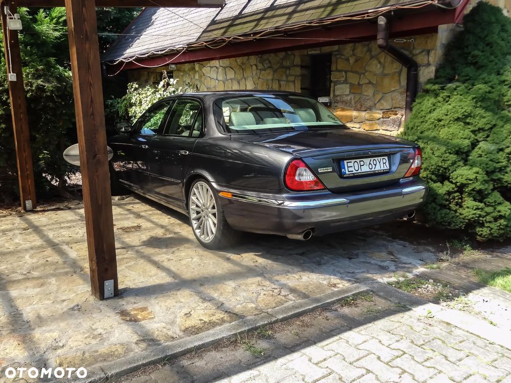 Jaguar XJ XJ8 4.2 Executive - 26