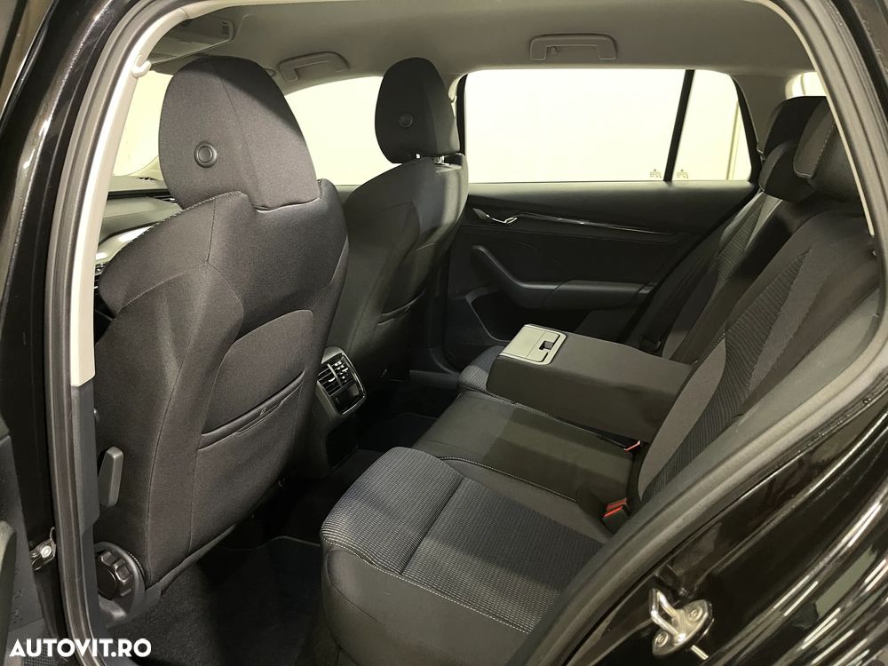 Skoda Octavia 2.0 TDI ELEGANCE DSG - 11