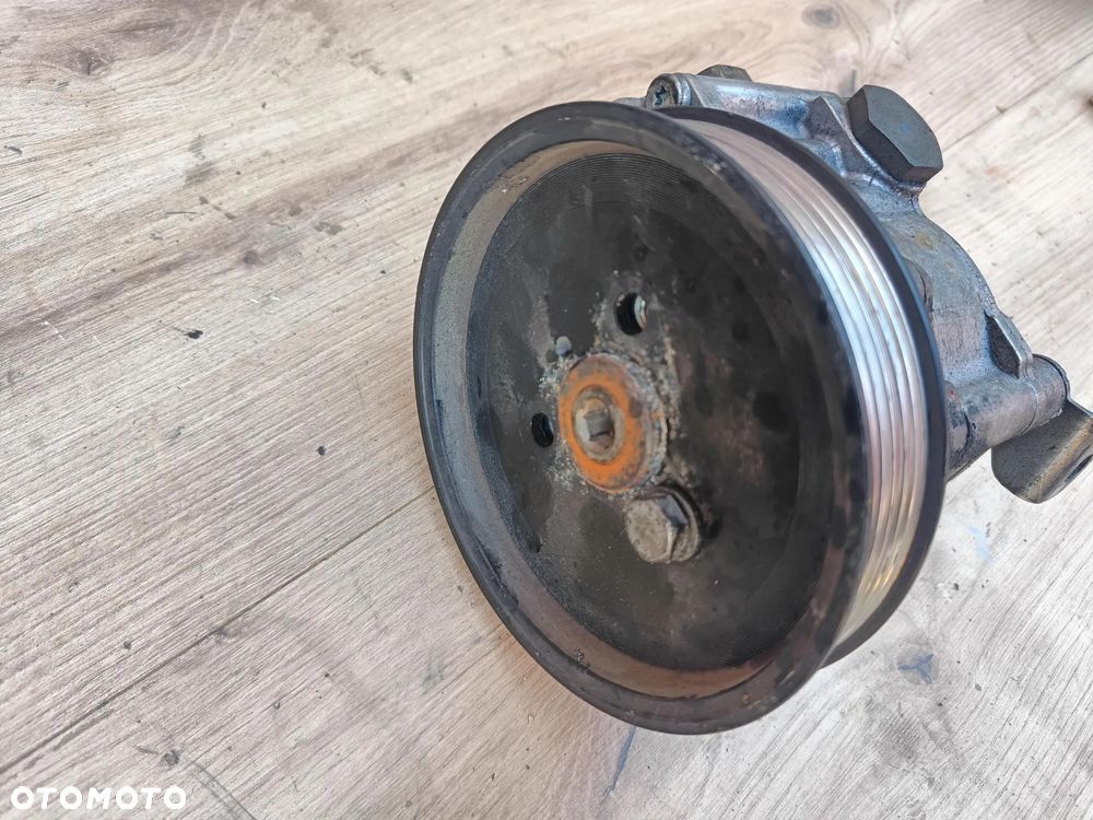 BMW E60 E90 2.0D N47 POMPA WSPOMAGANIA 7652974 2.0 D - 4