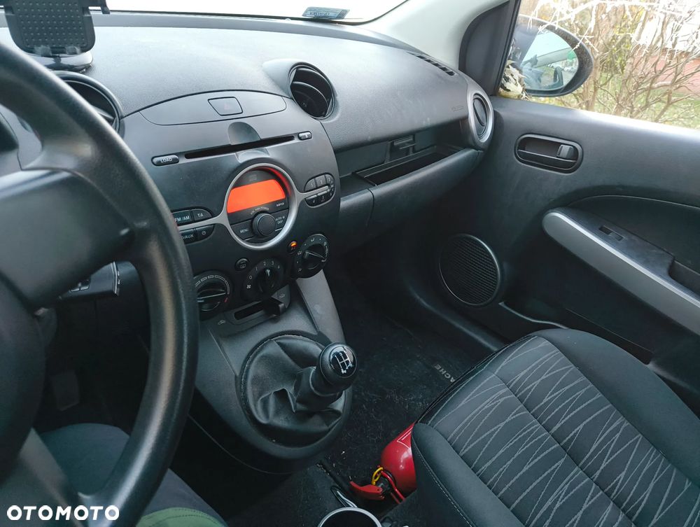 Mazda 2 1.3 Exclusive - 10