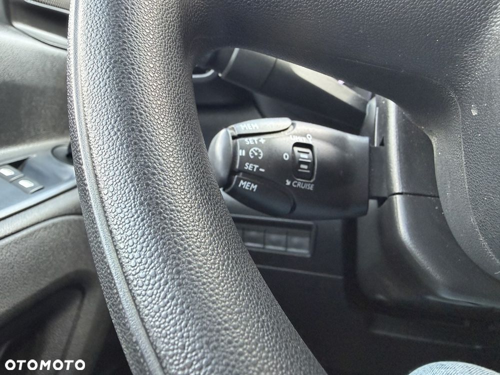 Toyota Proace City Verso 1.5 D-4D Business - 32