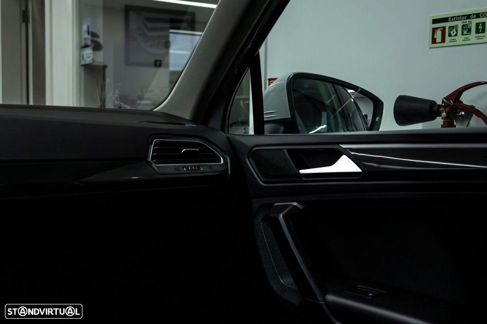 VW Tiguan 2.0 TDI R-Line DSG - 16