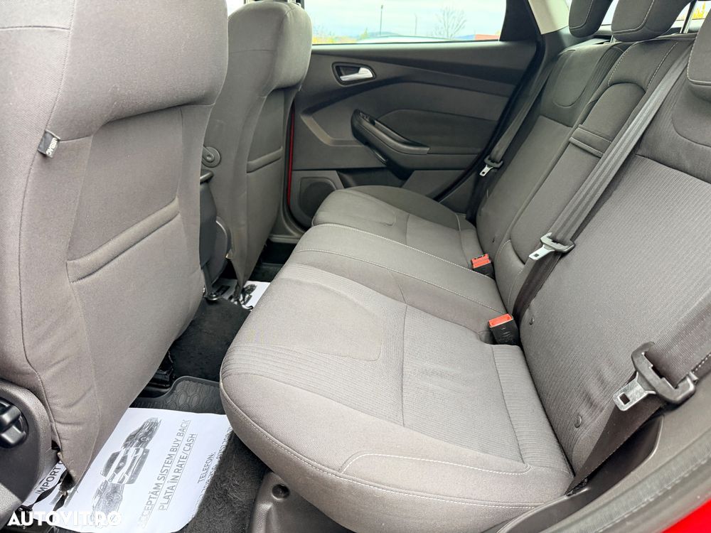 Ford Focus Turnier 1.6 TDCi DPF Start-Stopp-System Champions Edition - 13