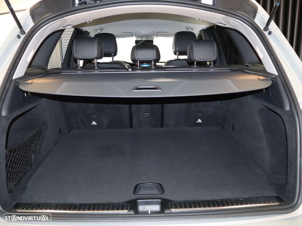 Mercedes-Benz GLC 300 d 4Matic 9G-TRONIC AMG Line - 13