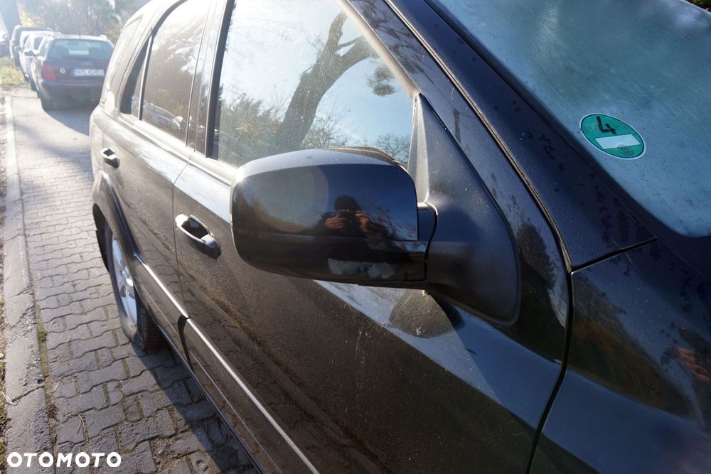 LUSTERKO ELEKTRYCZNE PRAWE SORENTO I LIFT EB 87605-3E220 CZARNY SKŁADANE EL EU KIA 2007-2009 - 1