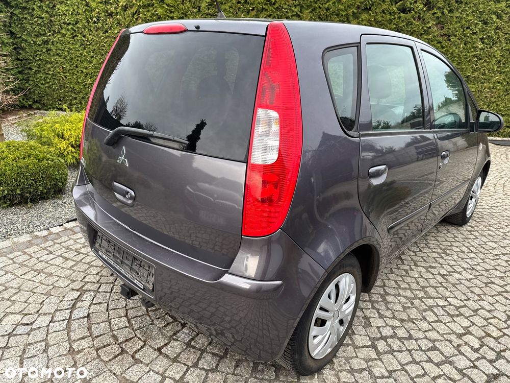 Mitsubishi Colt - 12