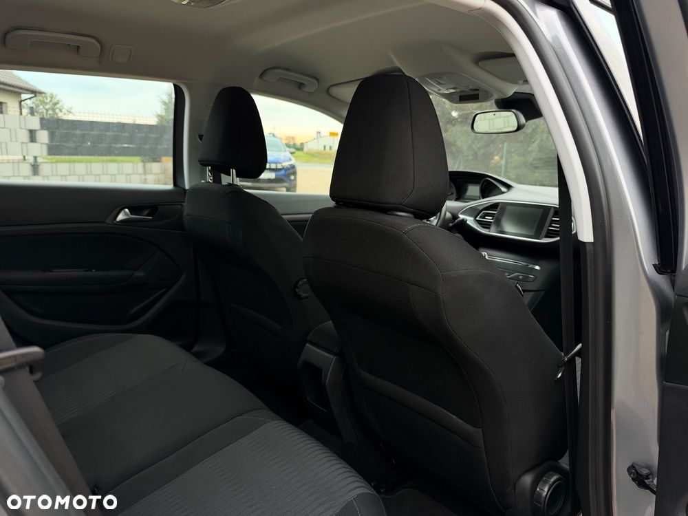 Peugeot 308 - 18
