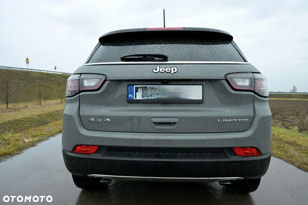 Jeep Compass - 4