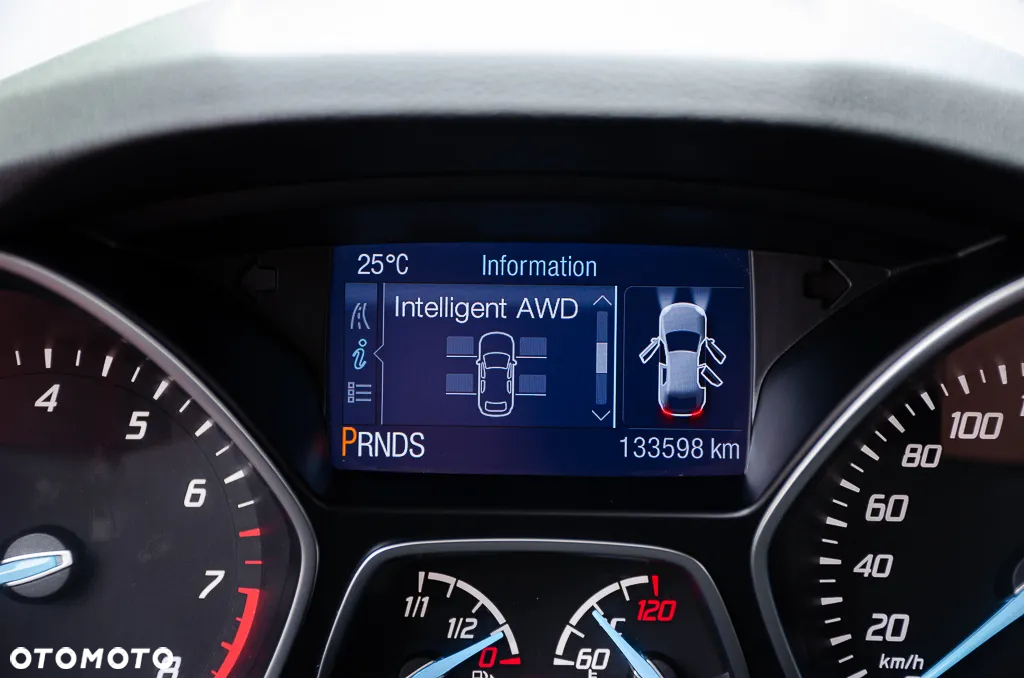 Ford Kuga 1.5 EcoBoost 4WD Titanium - 36