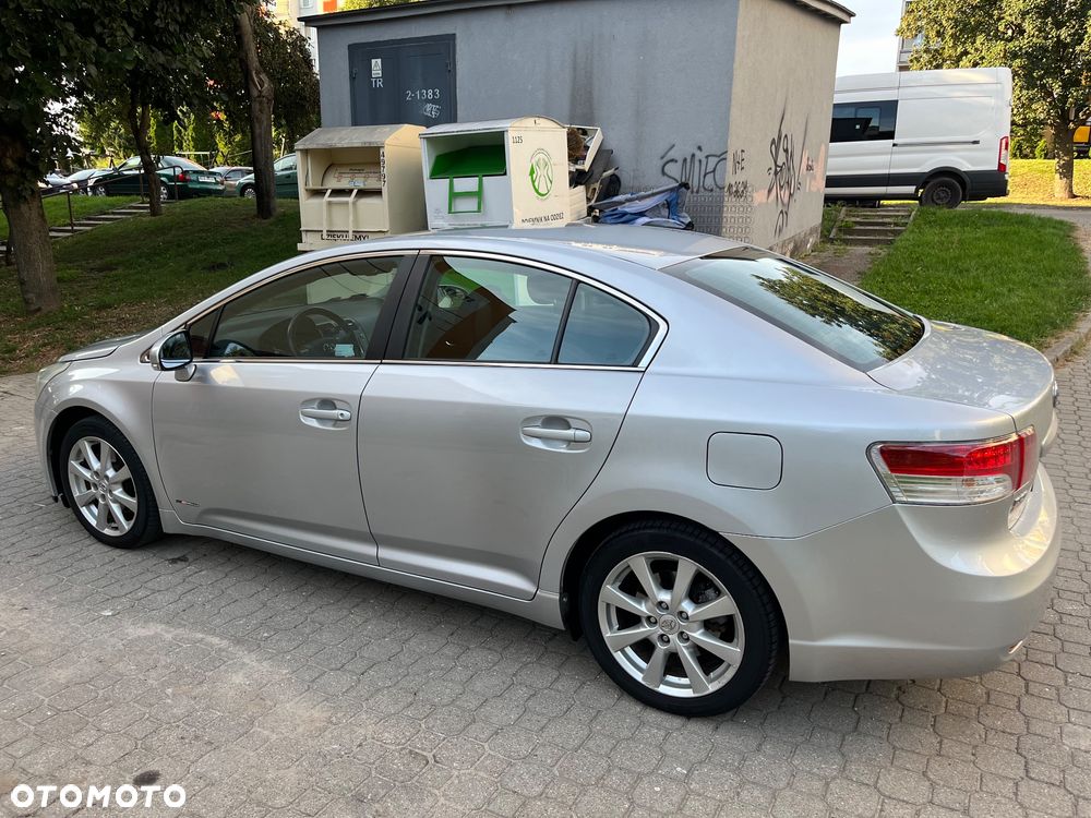 Toyota Avensis 2.0 Sol plus MS - 11