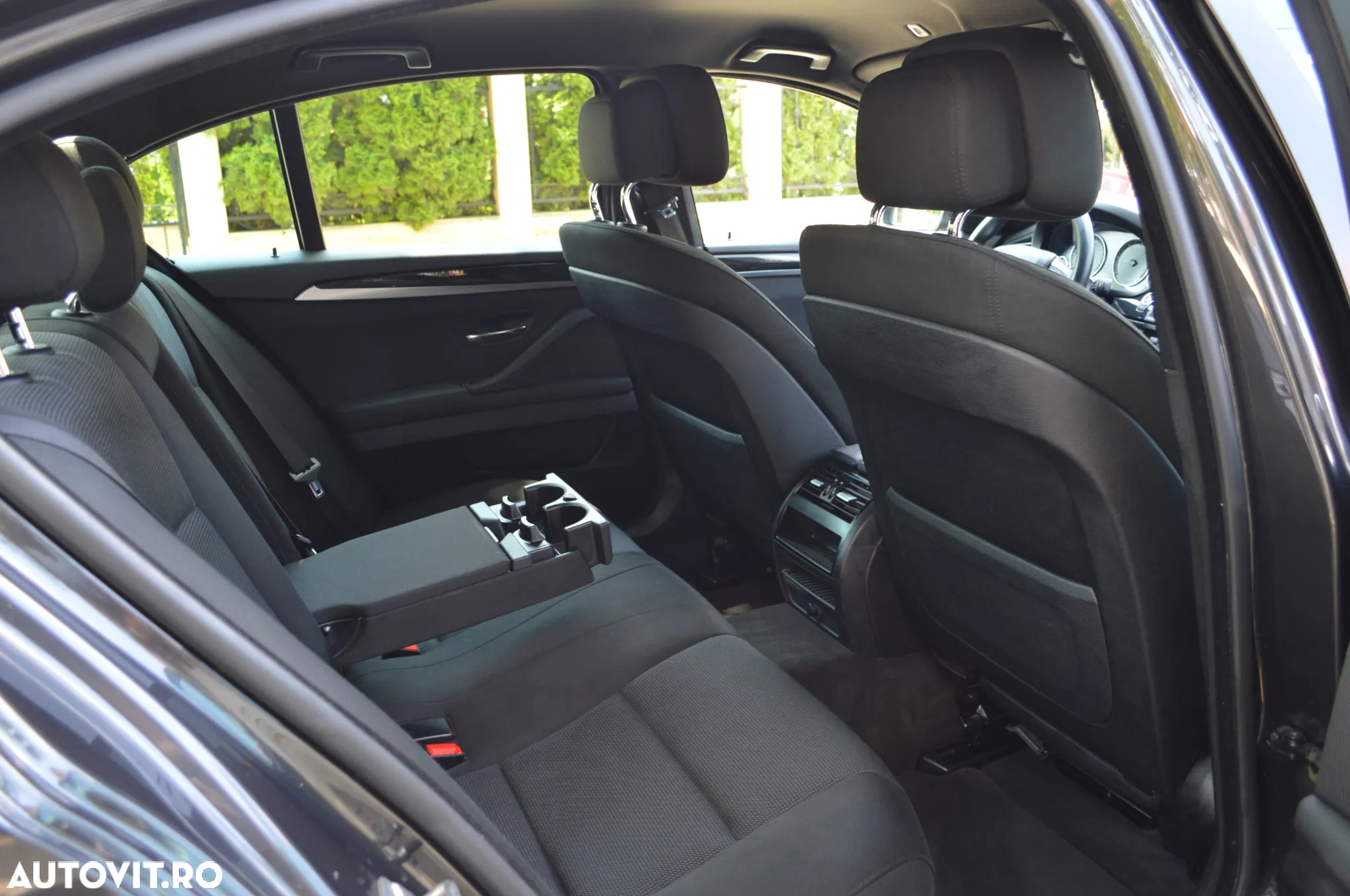 BMW Seria 5 520d Aut. - 23