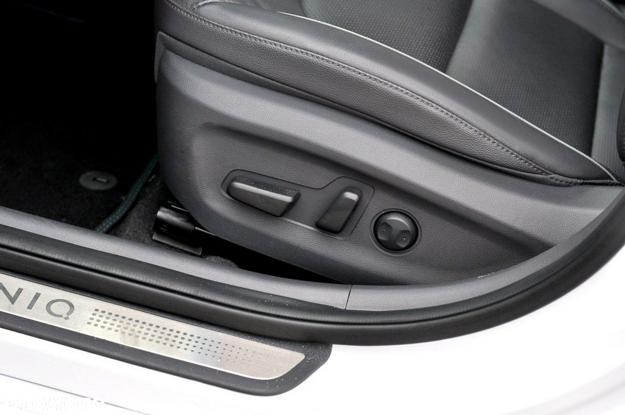 Hyundai IONIQ hybrid Premium - 18