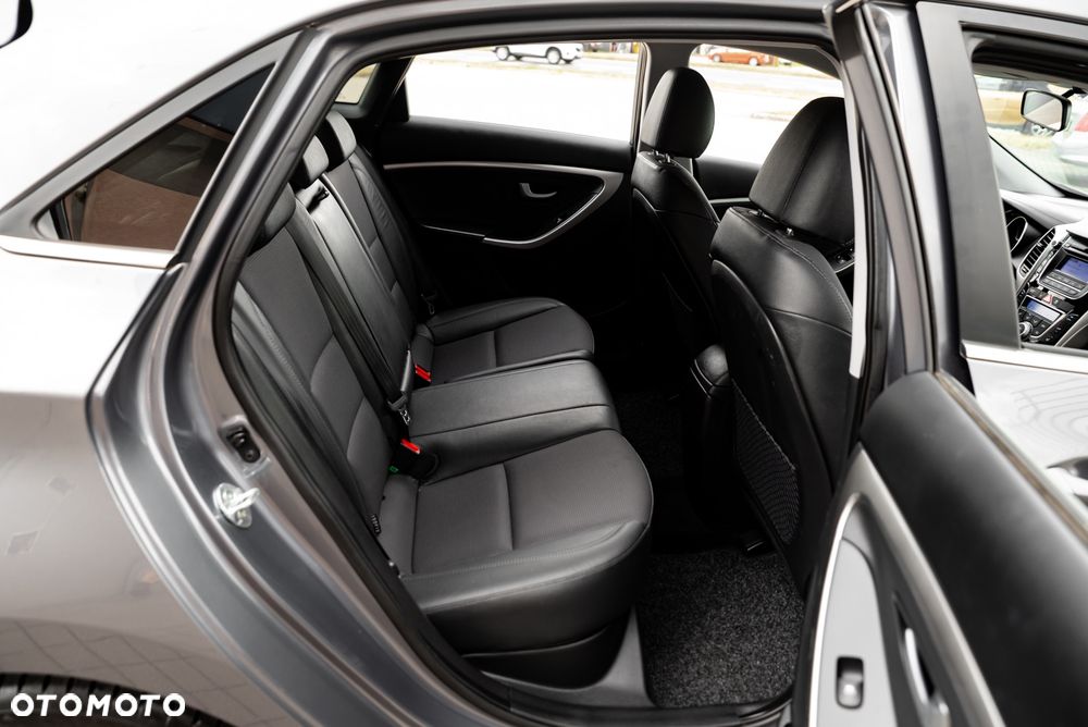 Hyundai i30 1.6 Trend - 22