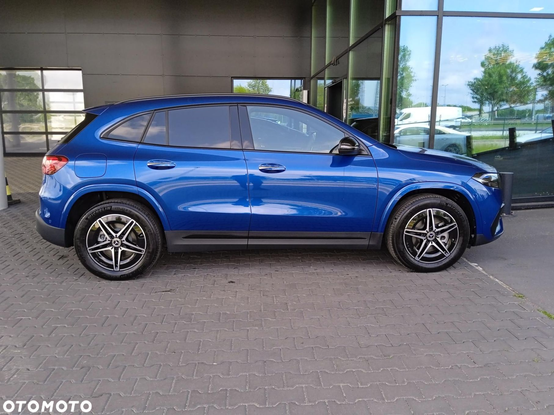 Mercedes-Benz EQA - 4
