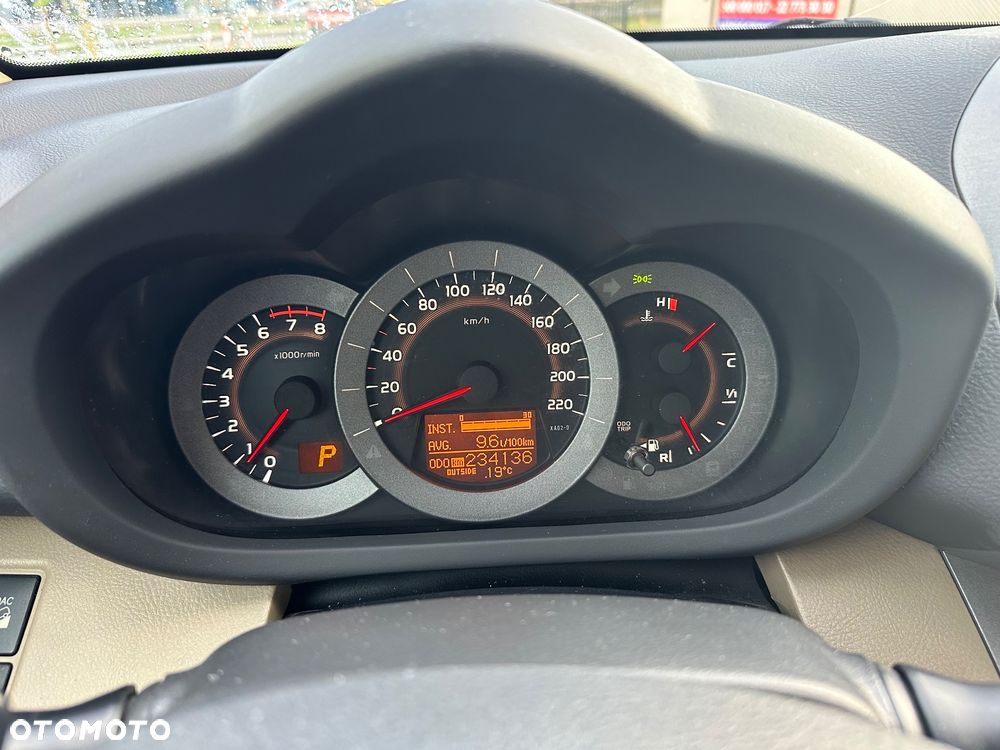 Toyota RAV4 2.0 VVT-i Premium MS - 9