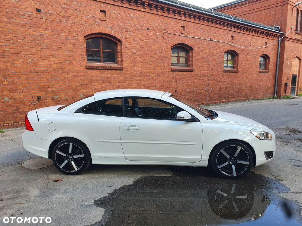 Volvo C70 D3 Momentum - 3