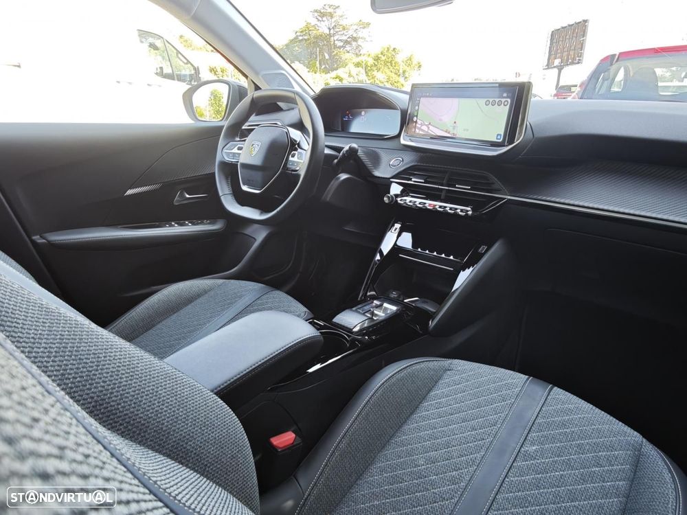 Peugeot e-208 51 kWh Allure - 24