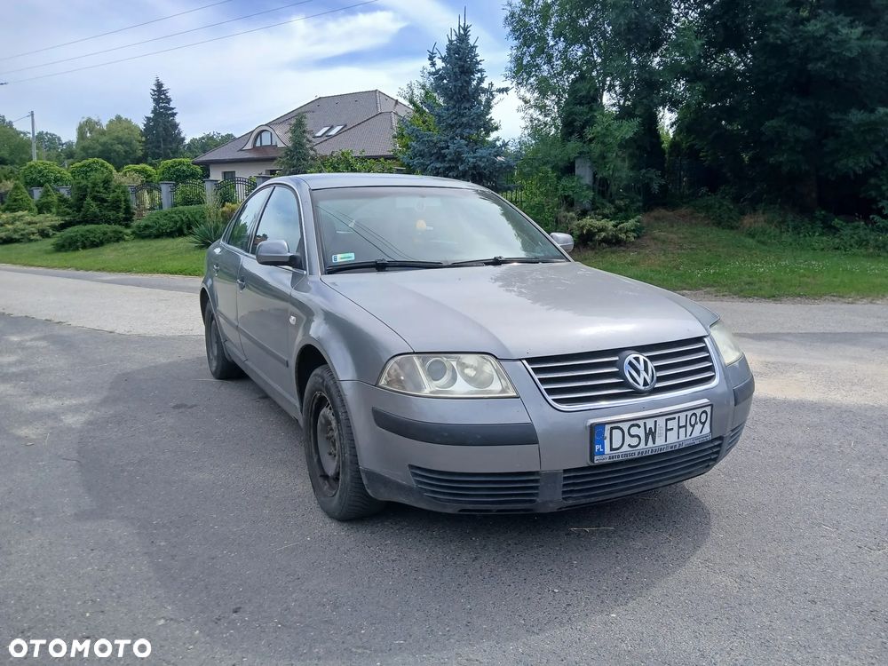 Volkswagen Passat 1.9 TDI Trendline - 11