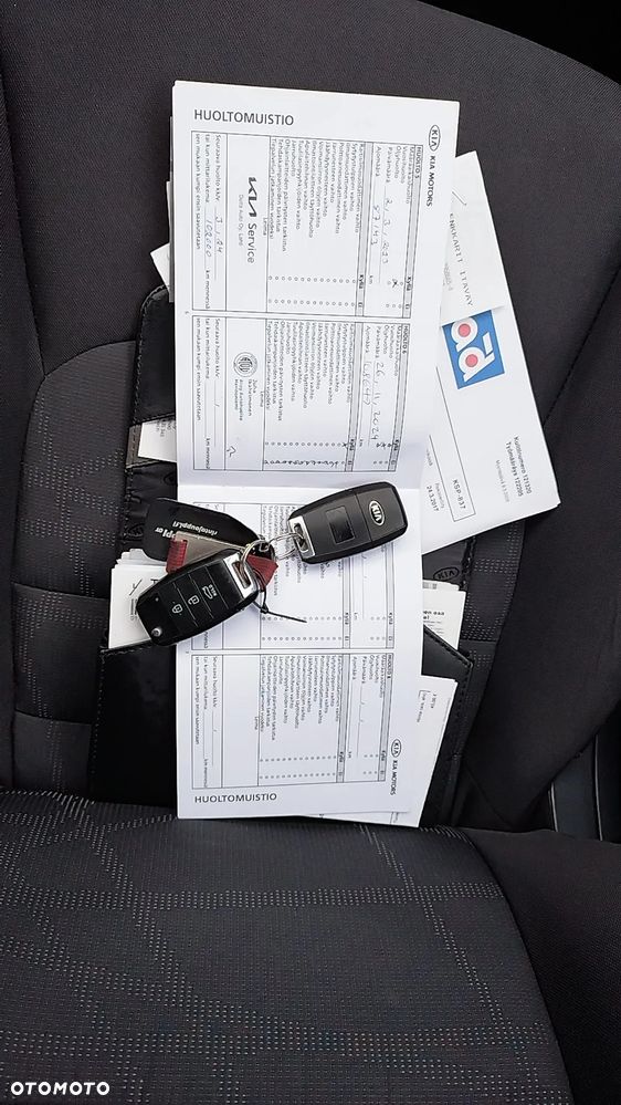 Kia Rio - 10