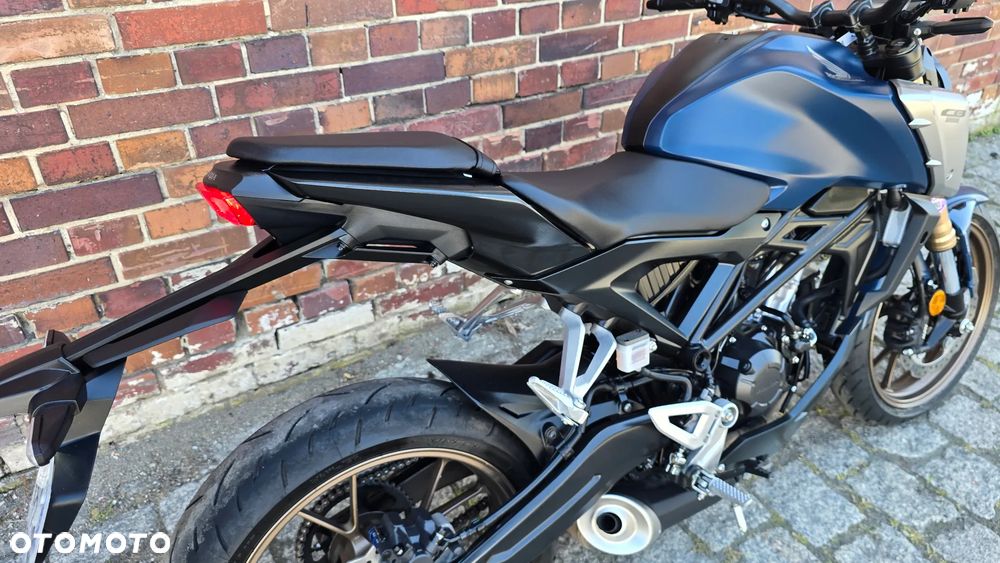 Honda CB - 25
