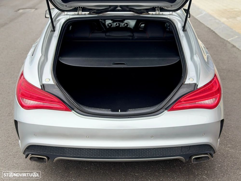 Mercedes-Benz CLA 180 d Shooting Brake AMG Line - 10