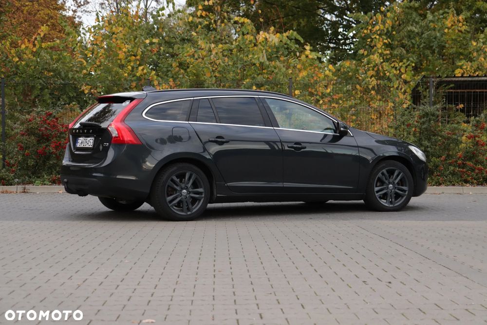 Volvo V60 D3 Momentum - 13