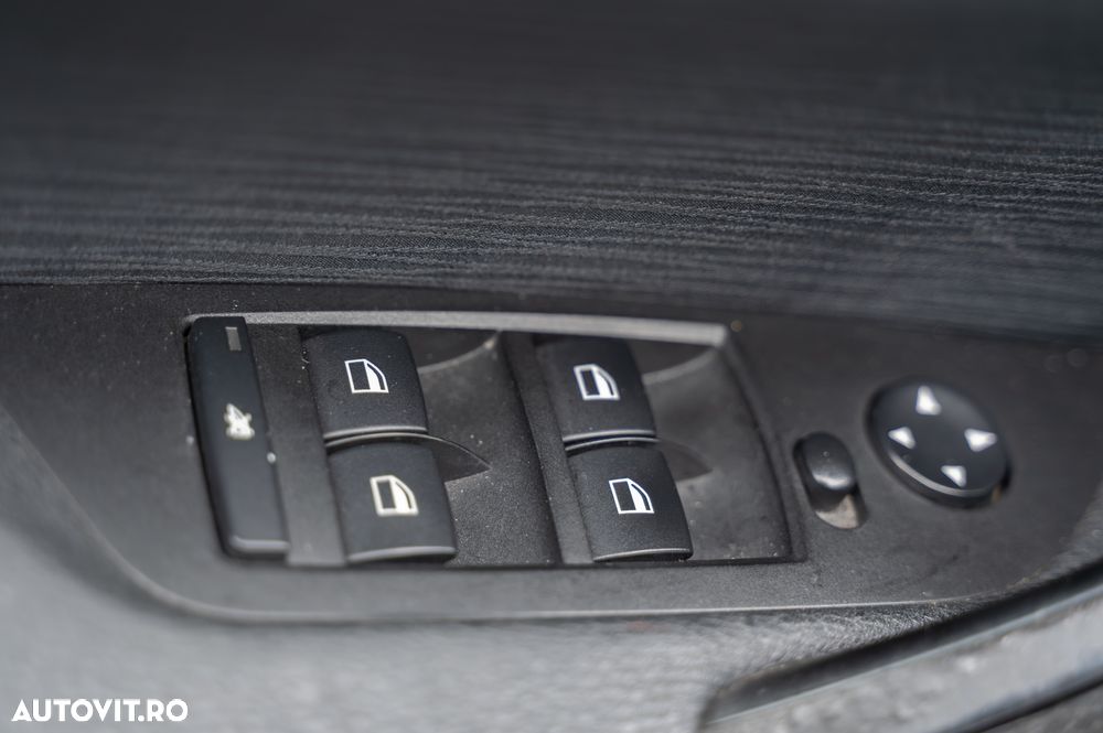 BMW X1 xDrive20d - 7