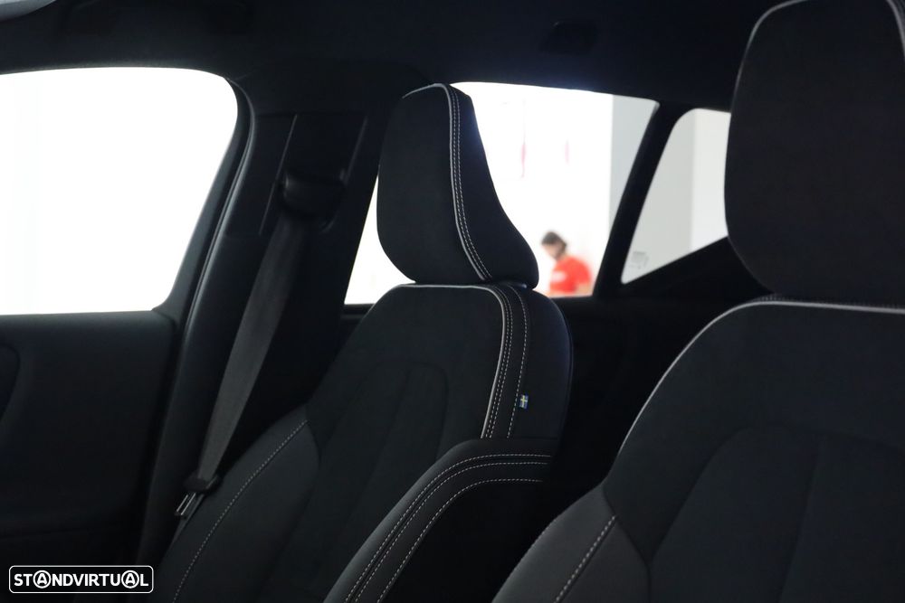 Volvo XC 40 2.0 B3 Core - 9
