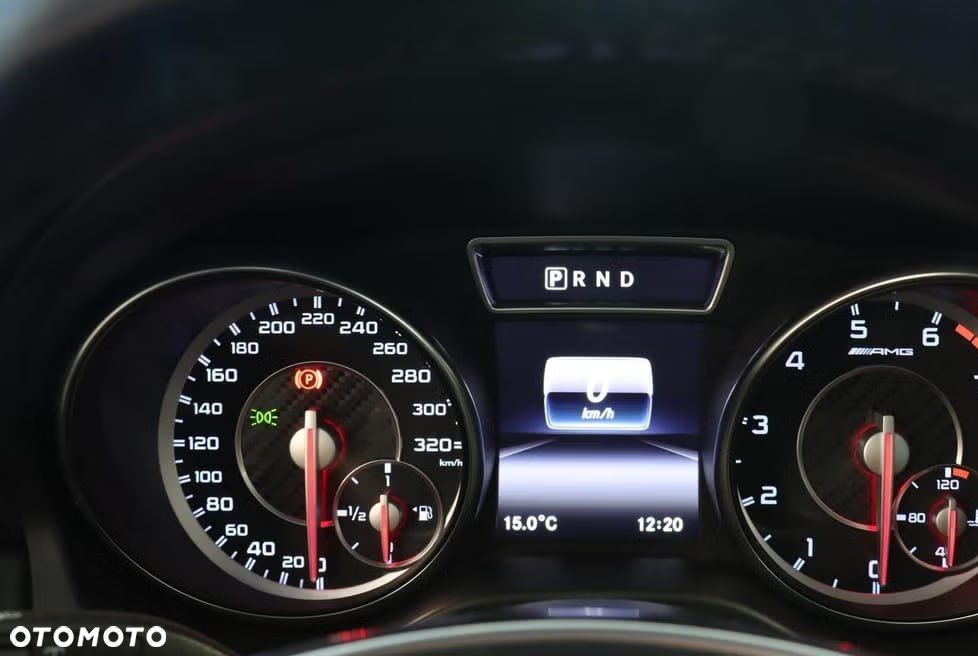 Mercedes-Benz CLA AMG 45 4-Matic - 14