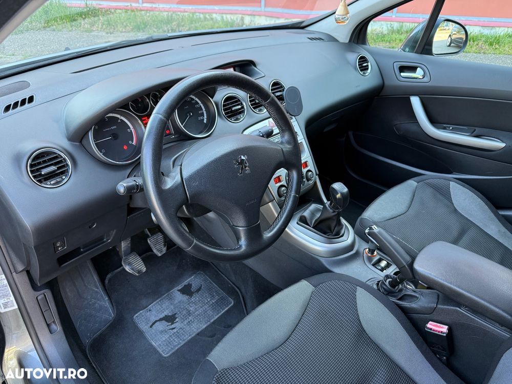 Peugeot 308 1.6HDi Premium - 11