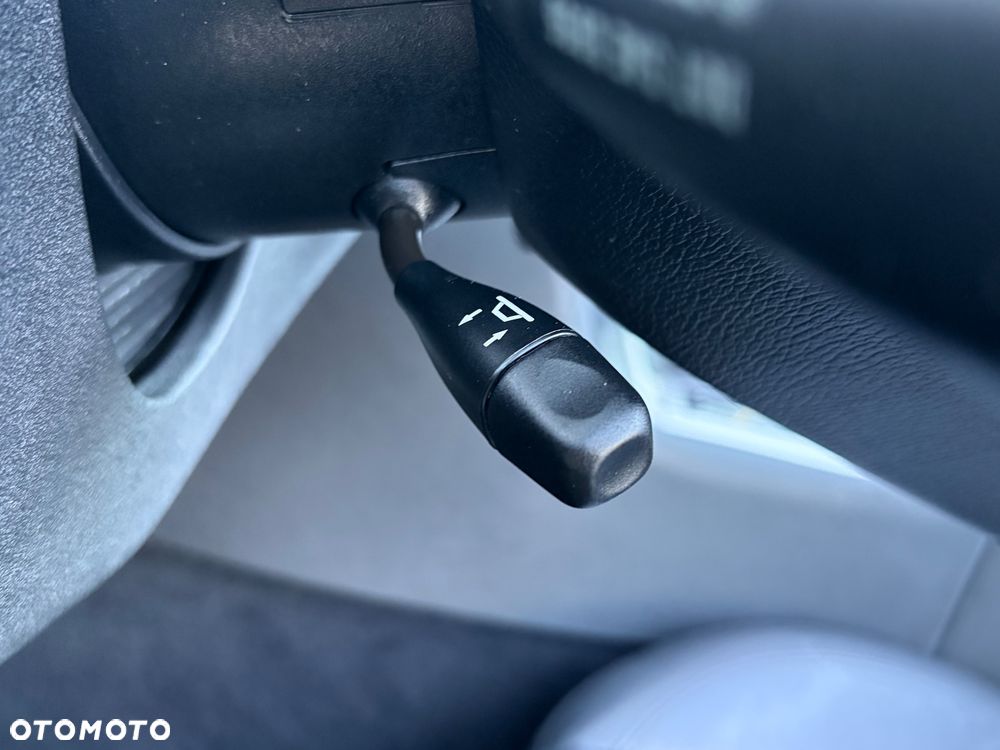 Mercedes-Benz SLK 350 7G-TRONIC - 25