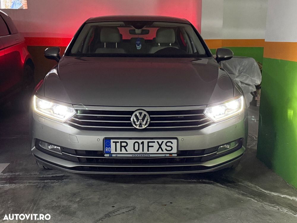 Volkswagen Passat 2.0 TDI (BlueMotion Technology) Highline - 15