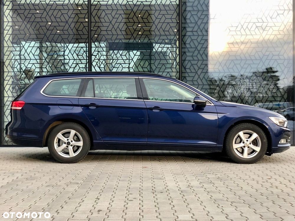 Volkswagen Passat - 3