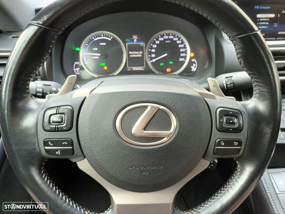 Lexus RC 300h F Sport - 21