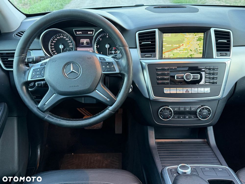 Mercedes-Benz ML - 29