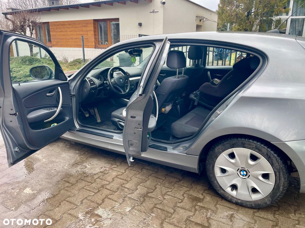 BMW Seria 1 116i - 8