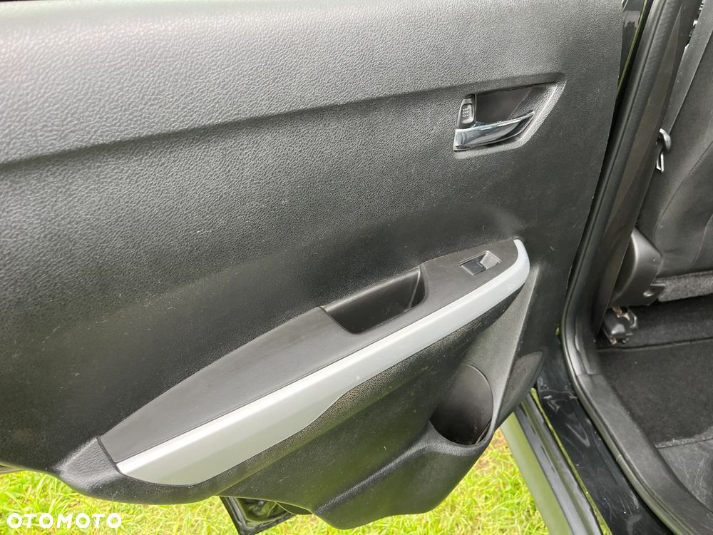 Suzuki Vitara - 16