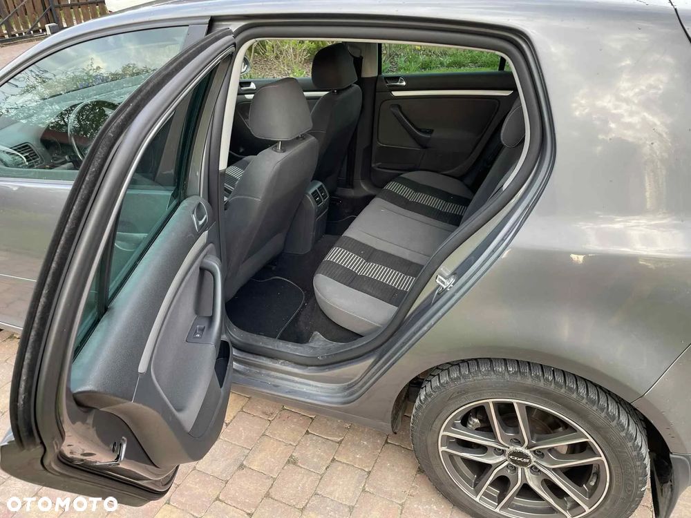 Volkswagen Golf V 1.4 TSI Comfortline - 7