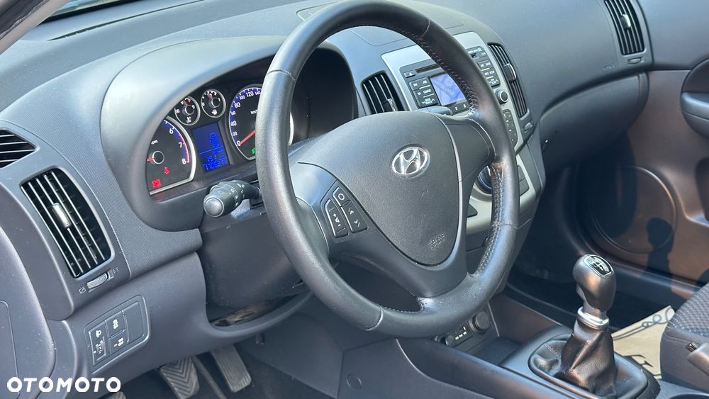 Hyundai i30 1.4 Comfort - 22